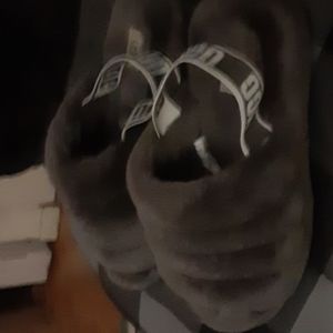 Womens uggs slippers